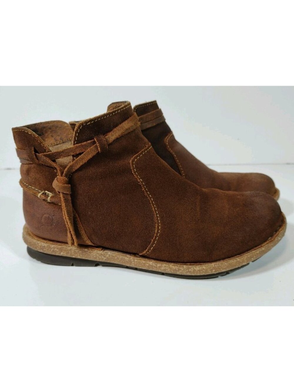 Born Wynter II Ankle Chukka Boots Women's 6.5 Brown Nubuck Leather BR0017406 Zip